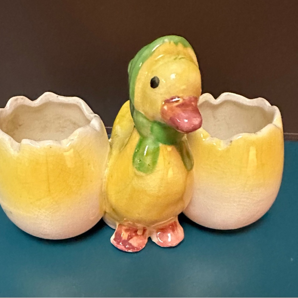 Vintage Japan double-sided egg holder